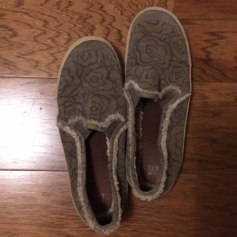 Gap canvas abstract floral flats - Picture 4 of 9